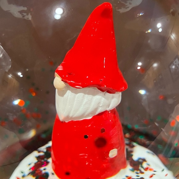 Rae Dunn MERRY CHRISTMAS Gnome Santa Green and Red Snow Globe Brand New!! - Picture 4 of 5